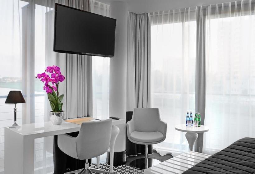 Piano Hotel & Restaurant