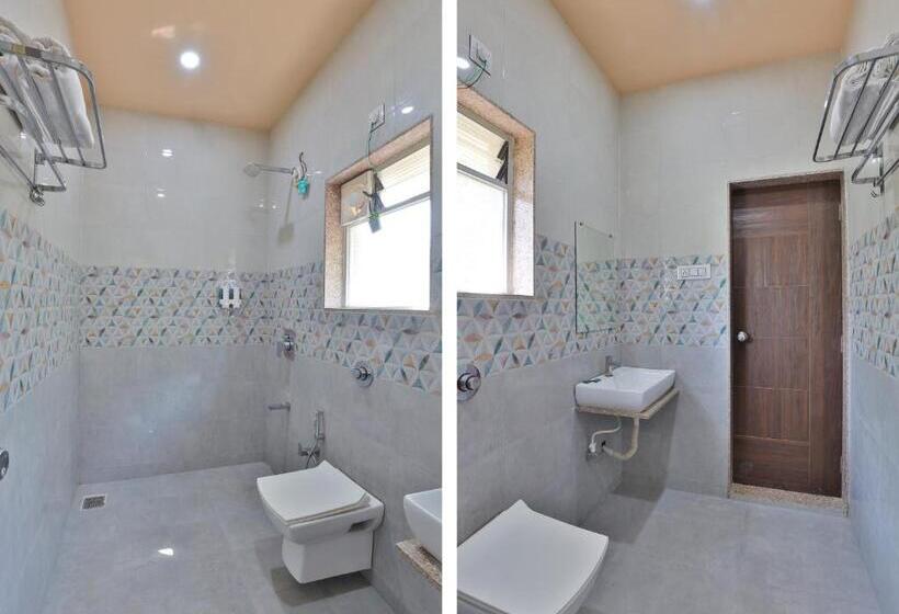Aaranya Gir Resort