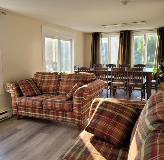 הוסטל L Auberge Du Vieux Pont