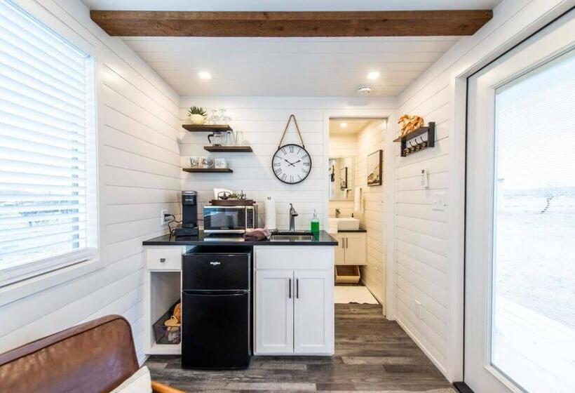 فندق صغير New The Wild West Cozy Container Home