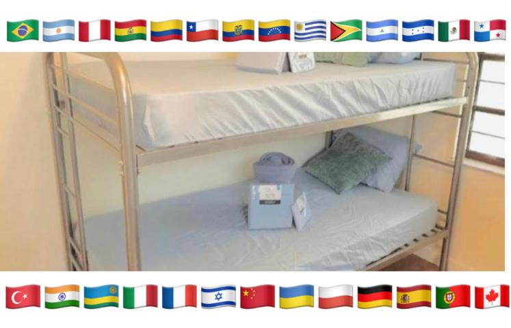 הוסטל Miami On A Budget   Free Coffee  Female Dorms   Men Dorms Under New Management