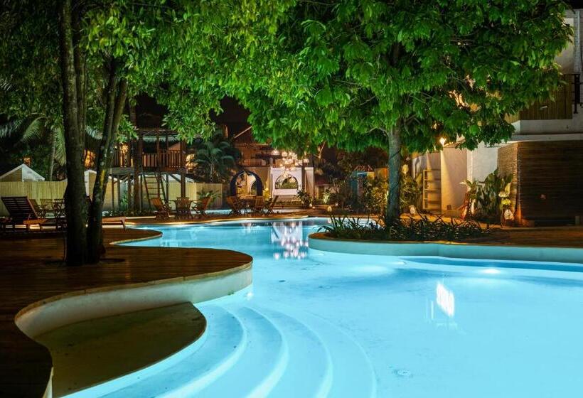 Отель Azora By Ayatana, Goa