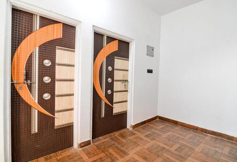 فندق Hill View Lodge &