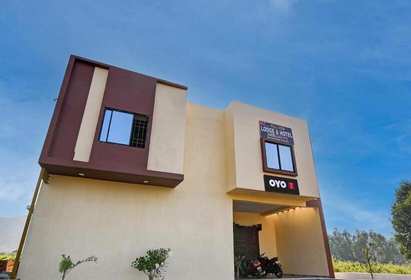 فندق Hill View Lodge &