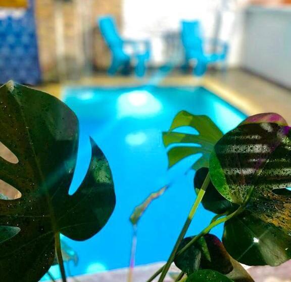 پانسیون Hostal Patio Del Río