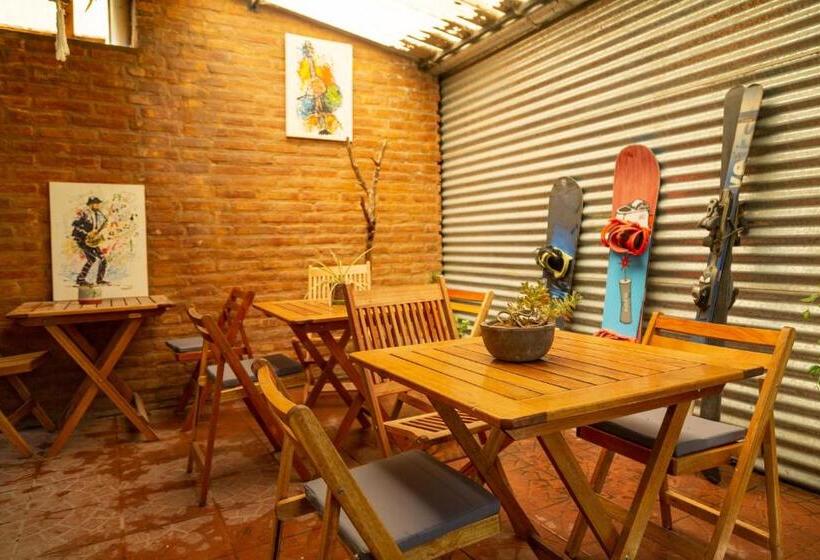 بنسيون Hostel Cosmo