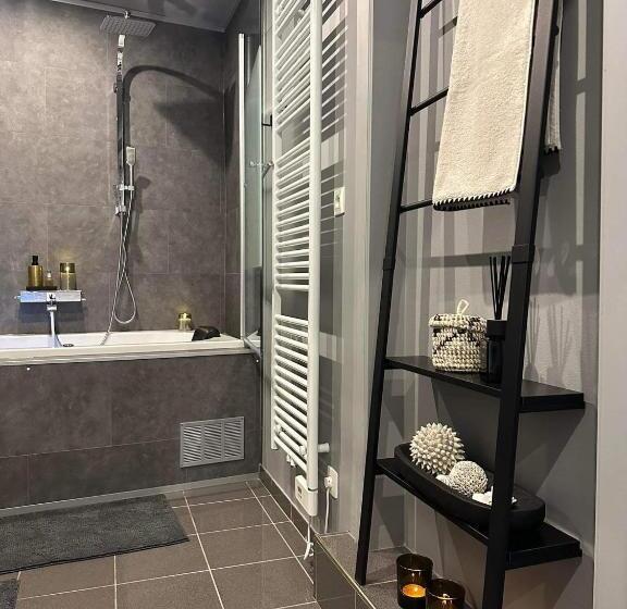 پانسیون L Entre 2   Suite Wellness