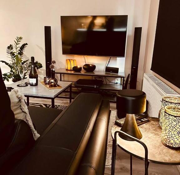 پانسیون L Entre 2   Suite Wellness