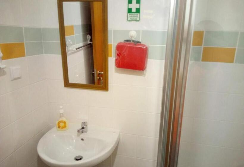 هاستل Costa S Lodging, 5min To The Airport, Shared Room For 2 People, Shuttle Service Available
