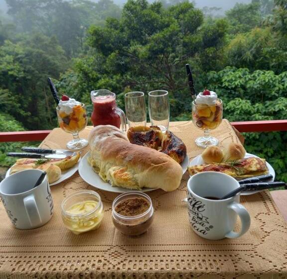 ユースホステル Pousada Rancho Das Flores
