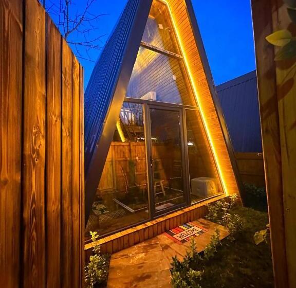 مبيت وإفطار Gardan Bungalov