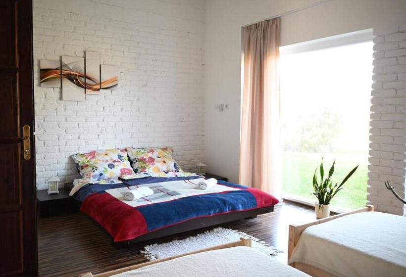 住宿加早餐  Julianna Vendégház étterem, Rendezvényhelyszín és Szállás