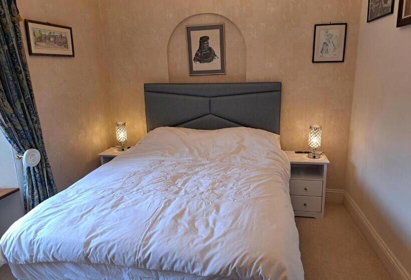 مبيت وإفطار Lloyds Penthouse