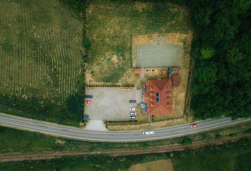 צימר Pensiunea Si Restaurant Erdo