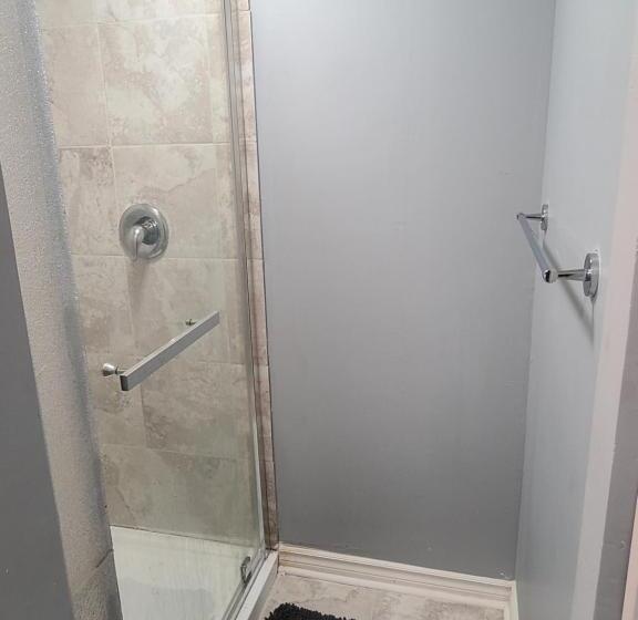 ベッドアンドブレックファースト Downtown Ottawa Spacious Room Accommodation