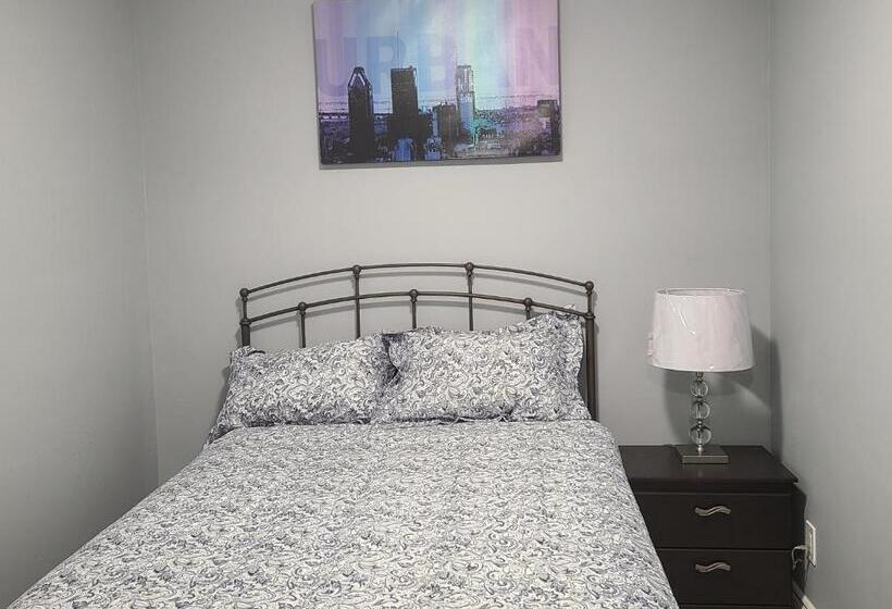 ベッドアンドブレックファースト Downtown Ottawa Spacious Room Accommodation