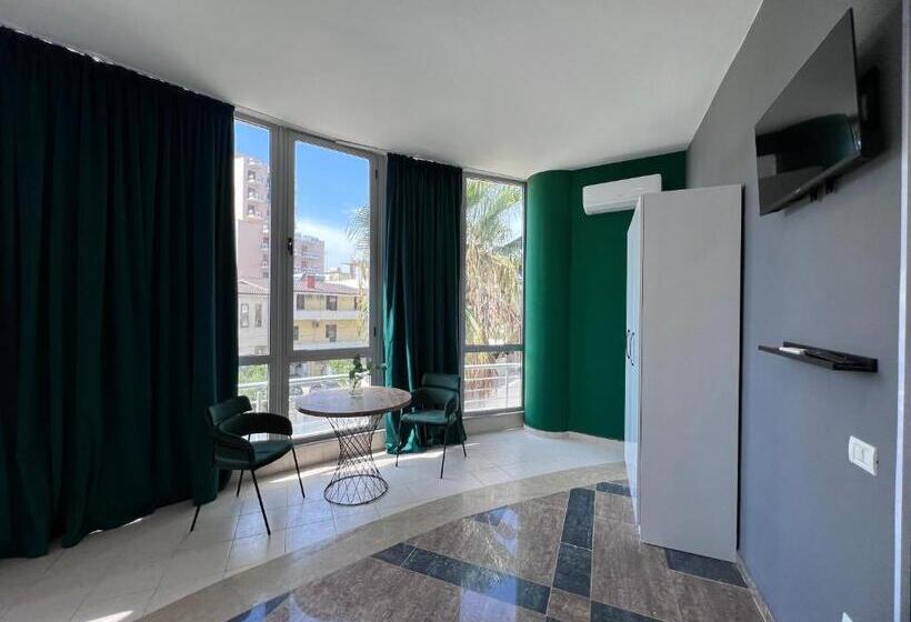 Cactus Apartments
