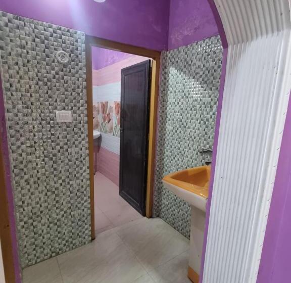 酒店 Aastha And Restaurant