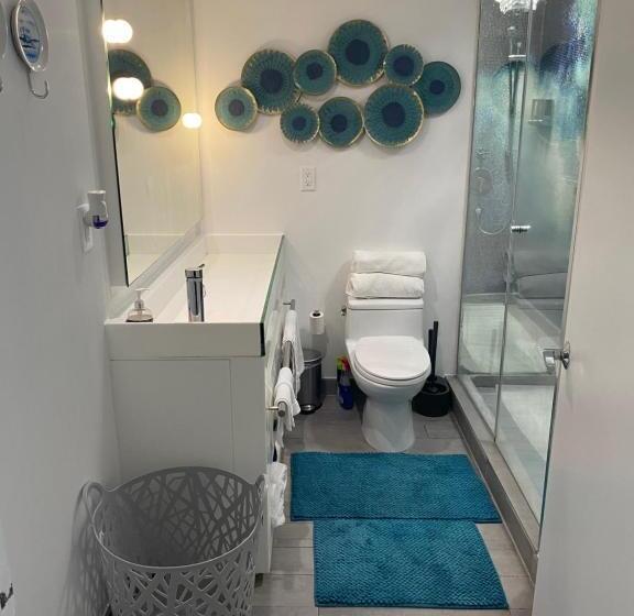 هتل Bay View King Suite With Balcony