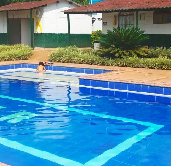 هتل Finca Turística La Bahía