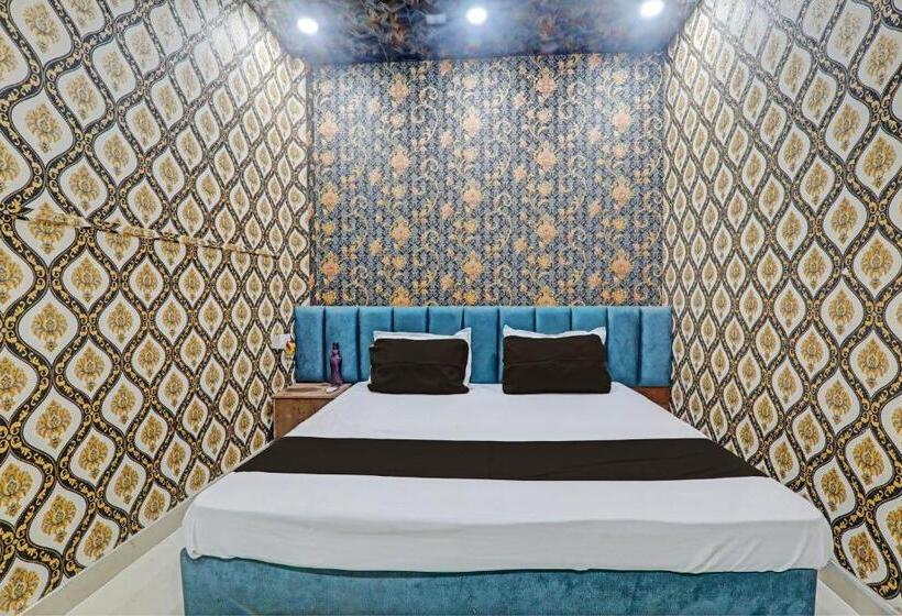 ホテル Oyo Flagship Bhoomi Palace