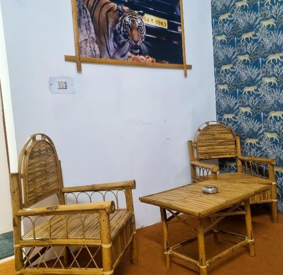 ホテル Saalwood Safari Lodge