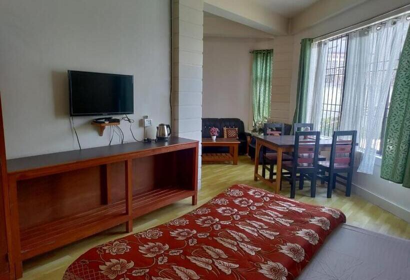 فندق The Shillongs Hills