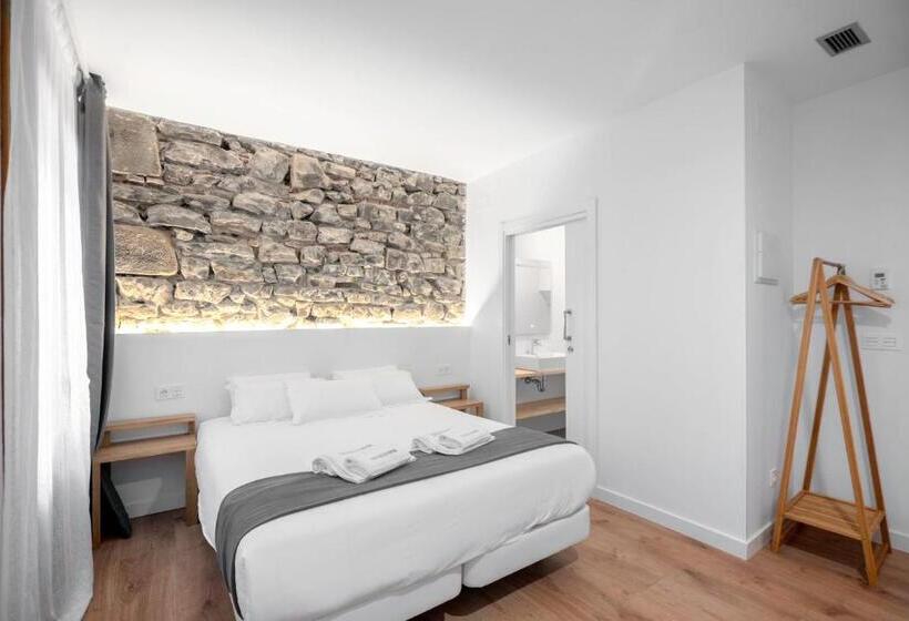 پانسیون 32 De Agostos