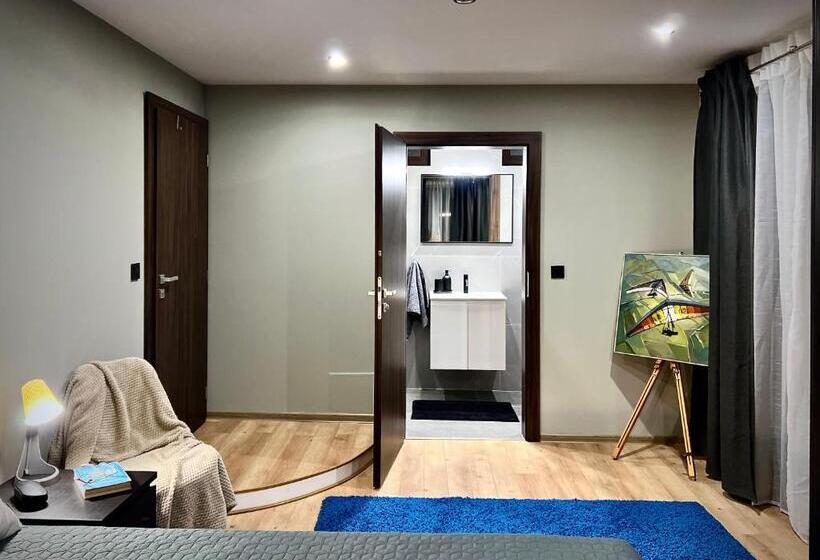 פנסיון туйковата стая The Tuikov Home Room