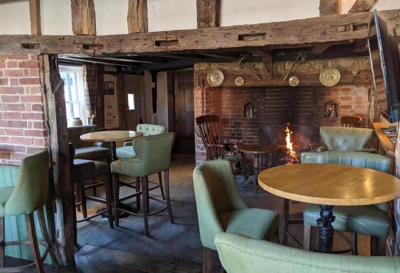 호스텔 The Crown Inn