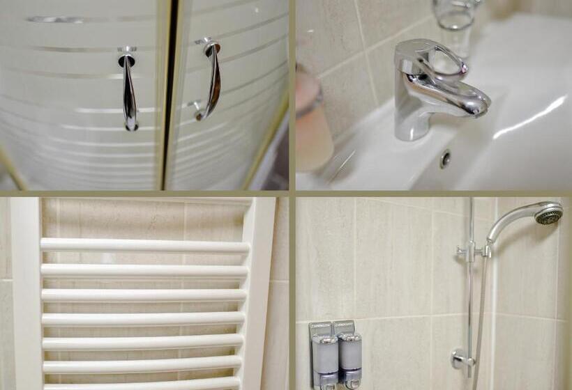 تختخواب و صبحانه Apartmani Park Kod Novice