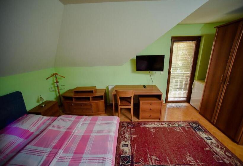 تختخواب و صبحانه Apartmani Park Kod Novice