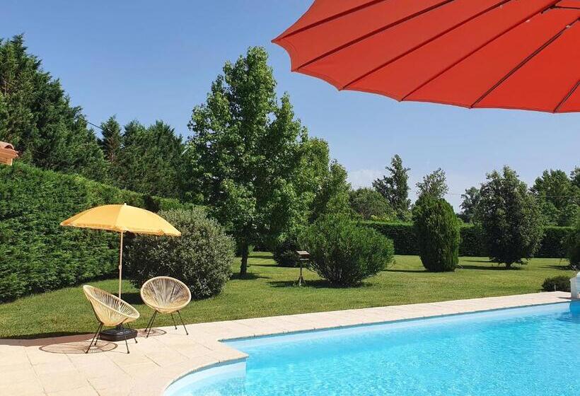 مبيت وإفطار Suite Climatisée Avec Entrée Privative Les Deux Glycines