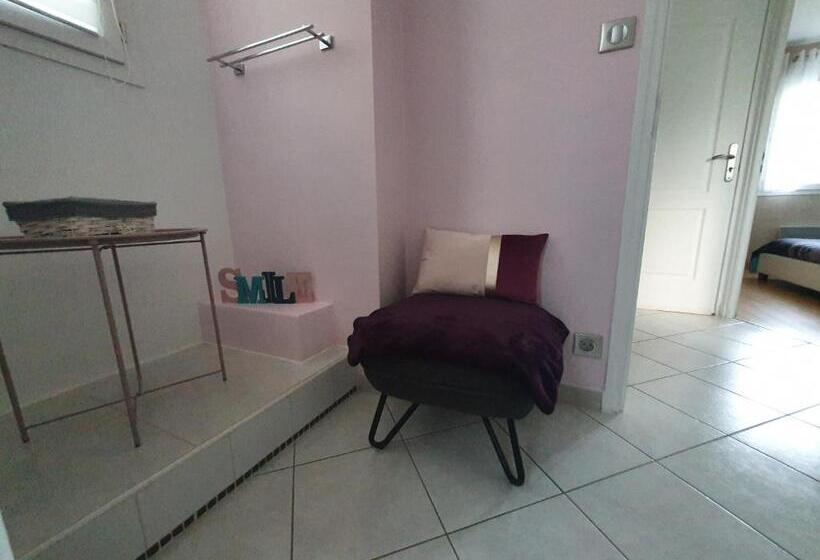 مبيت وإفطار Suite Climatisée Avec Entrée Privative Les Deux Glycines