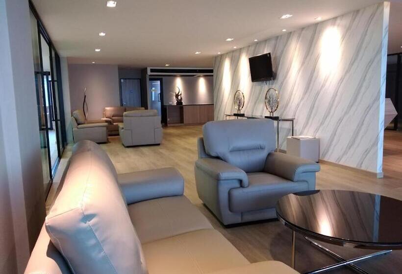 هتل Atrium Suvarnabhumi