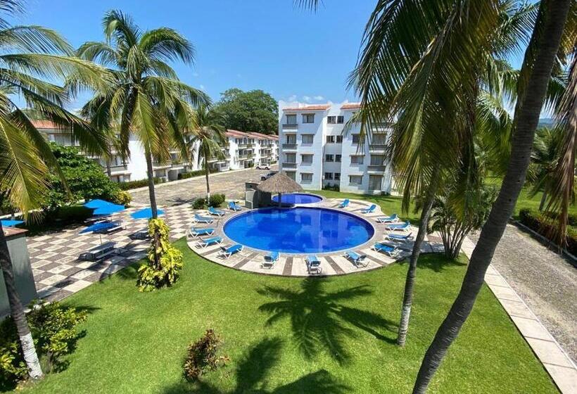 فندق Manzanillo Pied A Terre