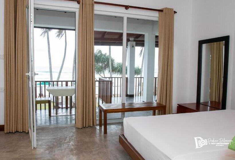 ホテル Shavara Beach