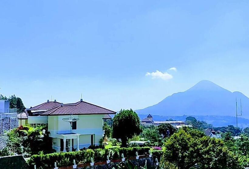 ホテル Villa Raung Indah Tretes