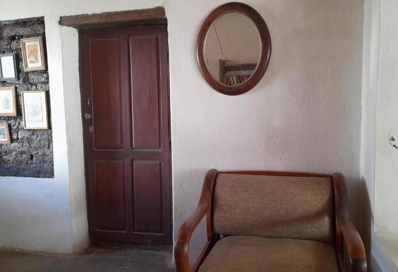 ペンション Hostal Antigua Casa Criolla