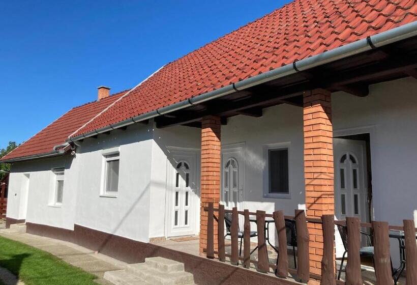 פנסיון Jázmin Vendégház Bogács