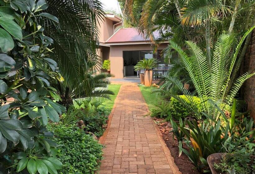 פנסיון Odelia Guest House