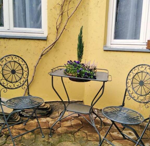 پانسیون šomin Lagum Vila