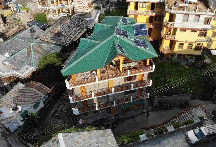 Robinhood Travel Hostel