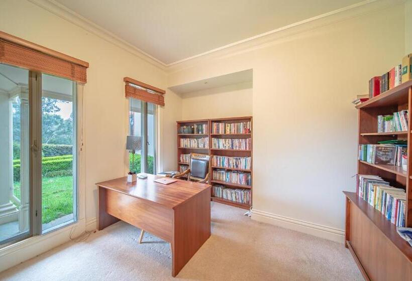 호스텔 6 Bdrs Villa With Pool & Tennis Court