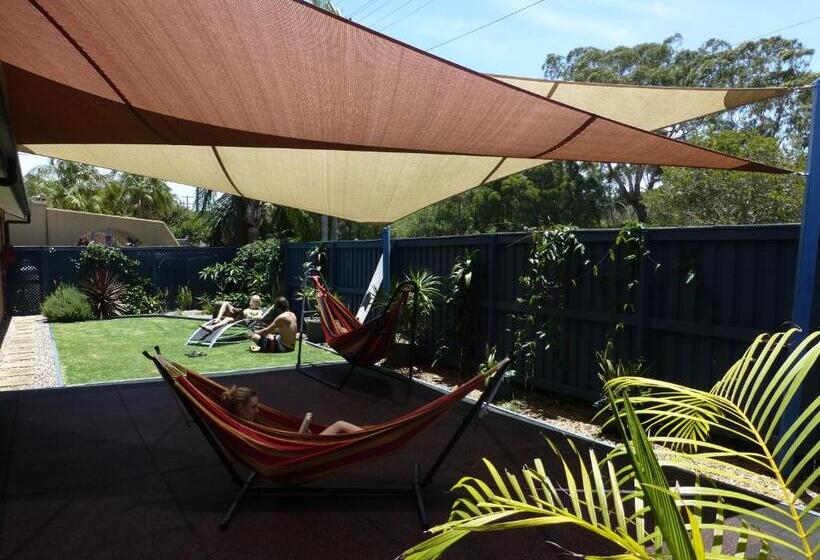 هاستل Aussitel Backpackers