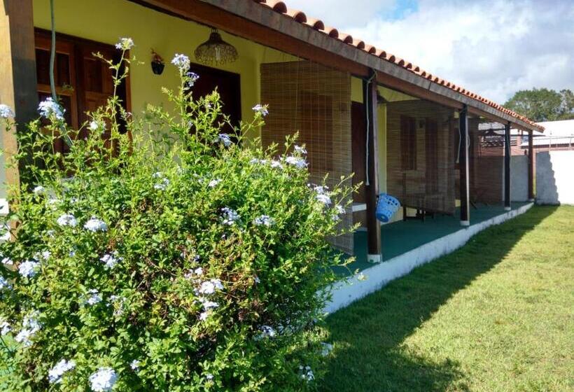 הוסטל Guedes Residence