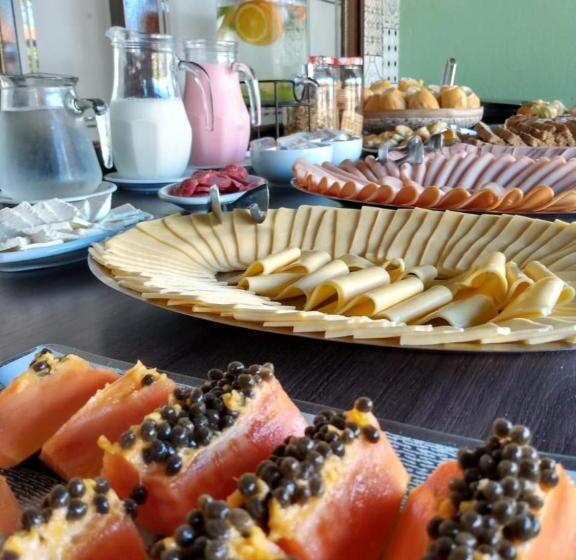 هاستل Pousada Nanaco