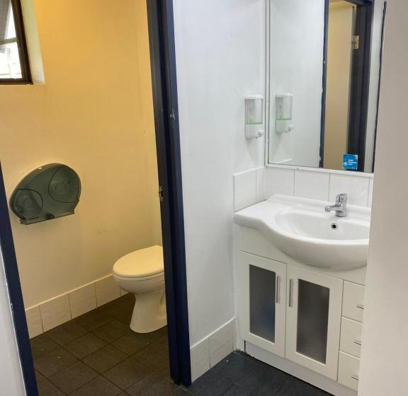 צימר Arrival Lodge Hostel Accommodation