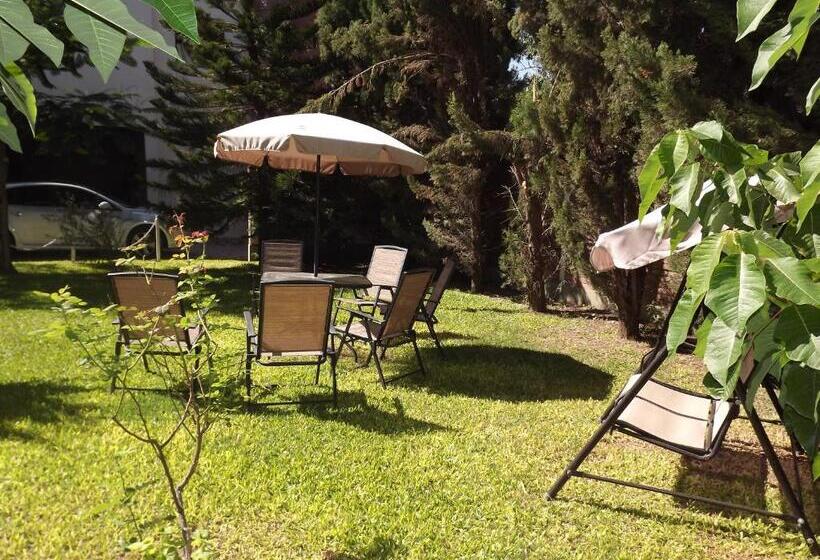 فندق Escala Uno