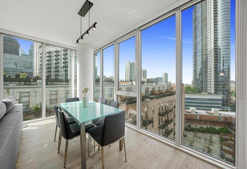 ホテル Level Chicago River North